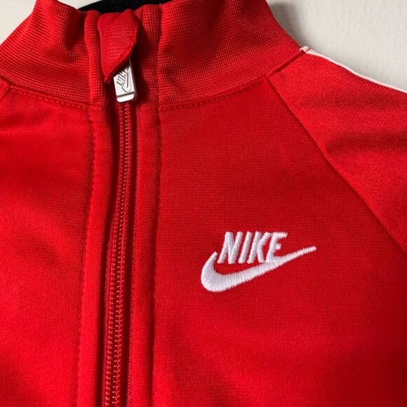 Nike red/white printed logo trim coverall, zipper to ankle, logo on chest, 6 mo - Picture 3 of 9